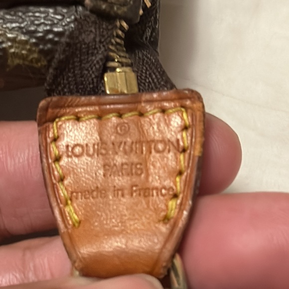 ❤️SOLD on IG❤️Louis Vuitton Pochette Accessories limited edition - Picture 3 of 15